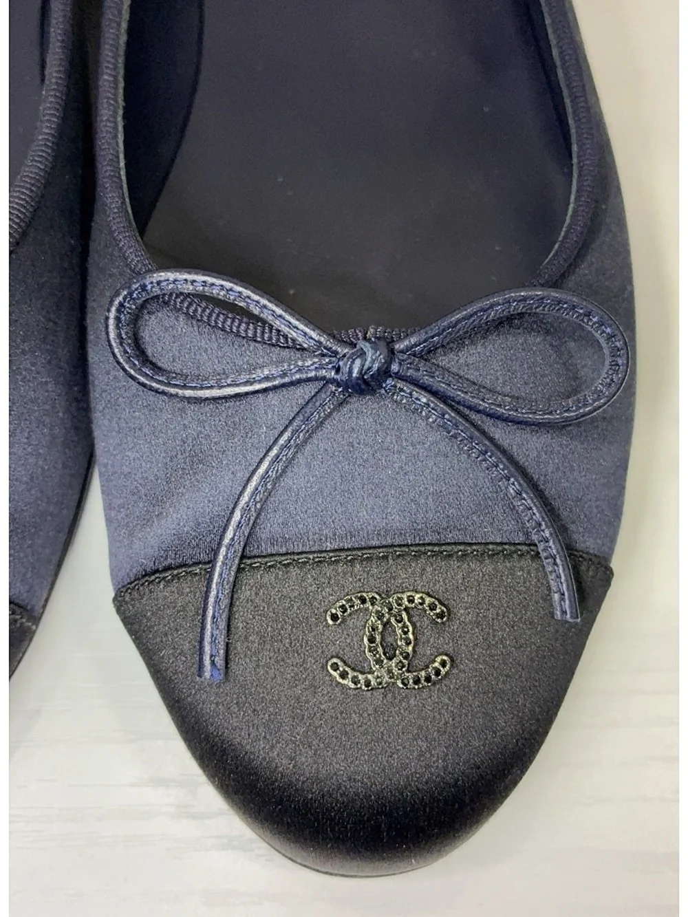 CHANEL Black Bow Ballet Flats with CC Emblem
